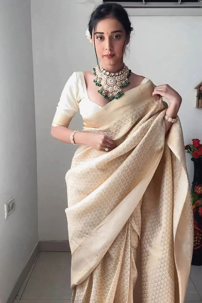 Ready To Wear 1 Min White Soft Silk Saree