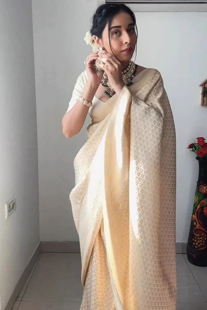 Ready To Wear 1 Min White Soft Silk Saree