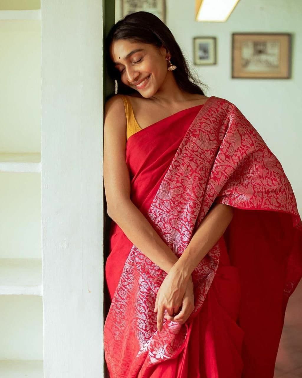 Red Soft Litchi Silk Saree with Zari Work