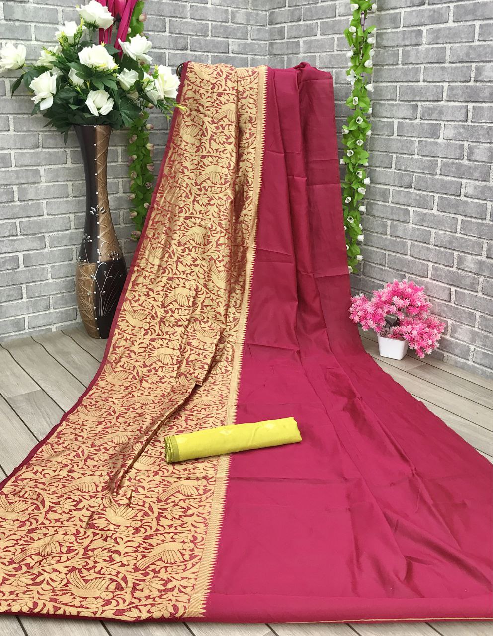 Red Soft Litchi Silk Saree with Zari Work